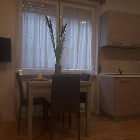 Central House Apartment Caserta Exterior foto