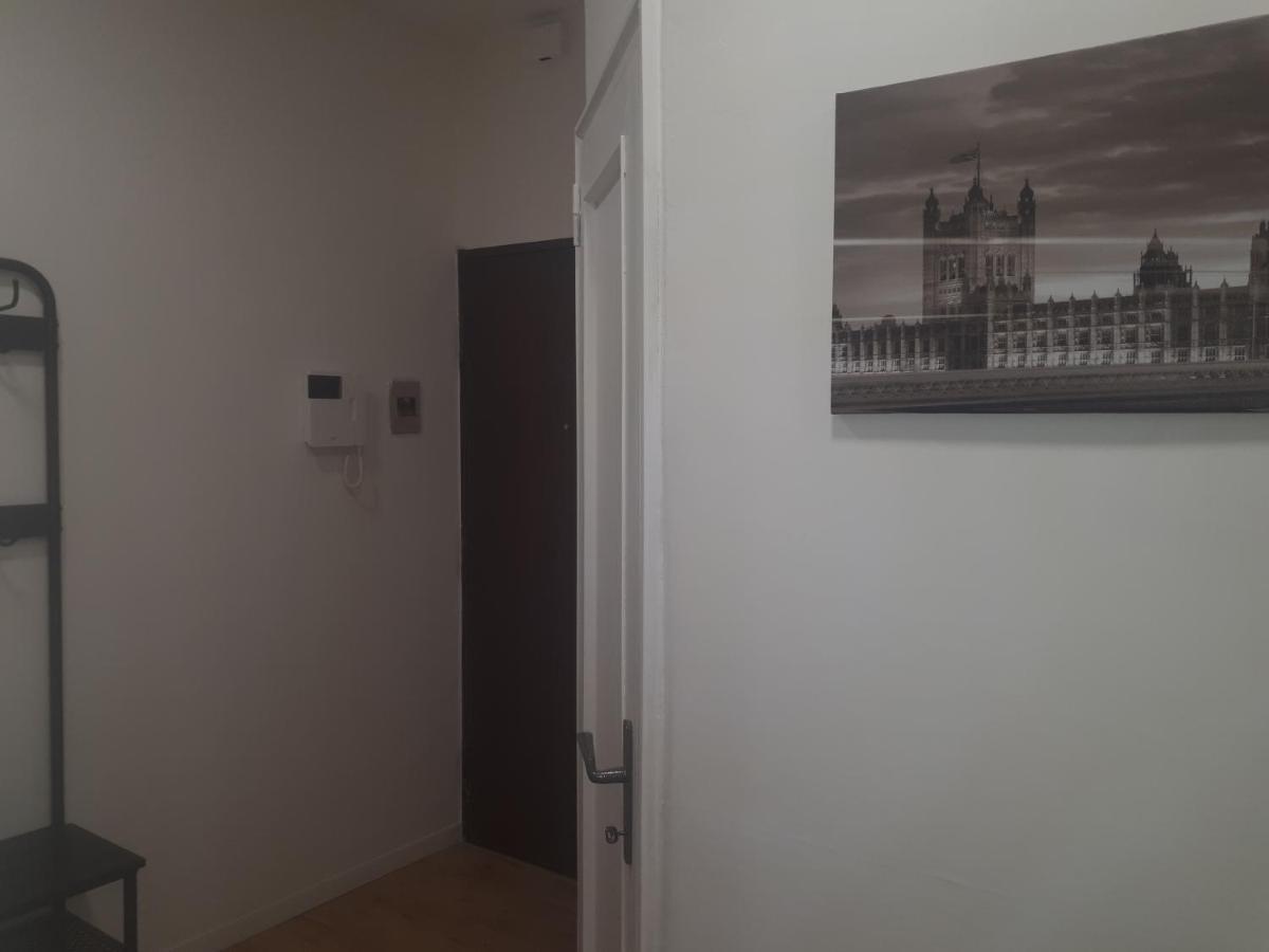 Central House Apartment Caserta Exterior foto